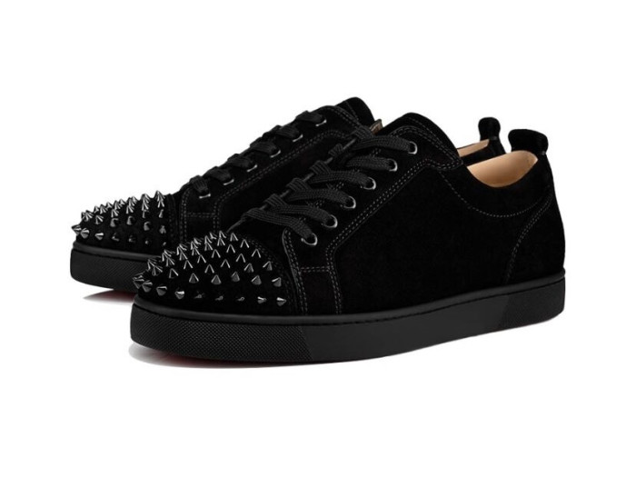 Ch**an louboutin l**is junior spikes