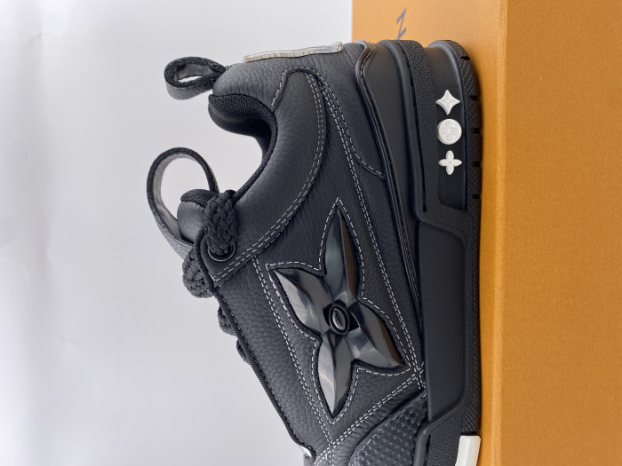 l**is V*t*n lv skate sneaker black