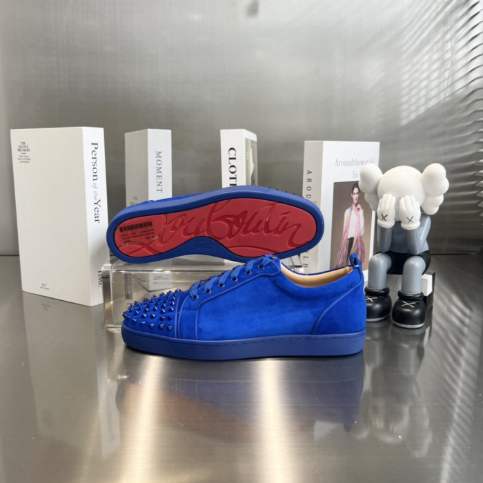 Ch**an louboutin l**is junior spikes
