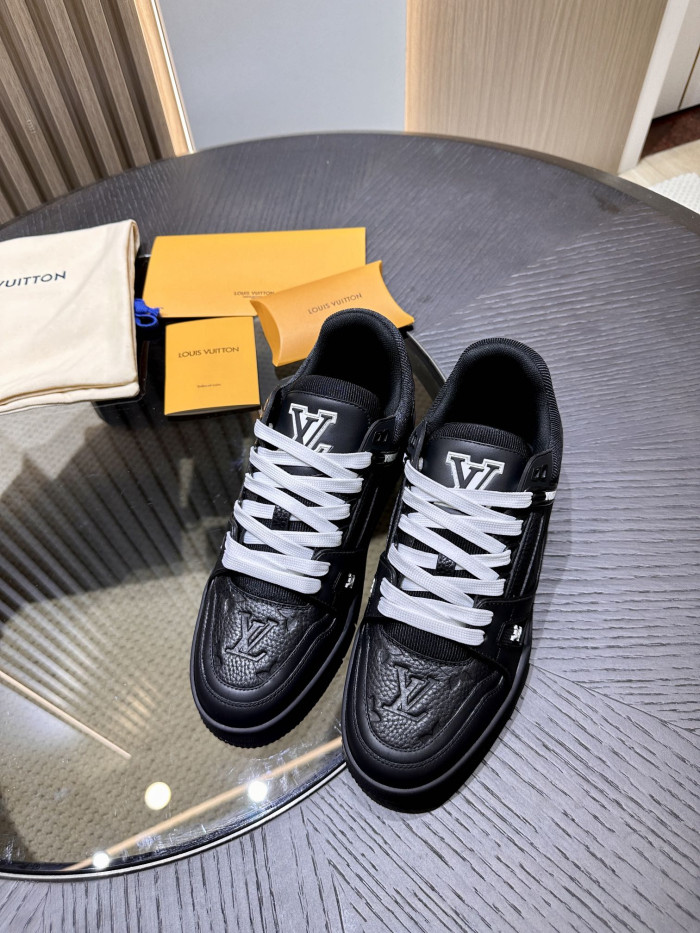 l**is V*t*n lv skate sneaker
