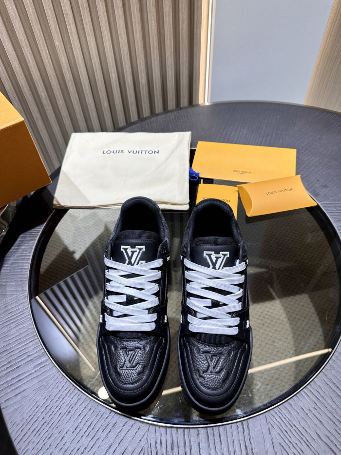 l**is V*t*n lv skate sneaker