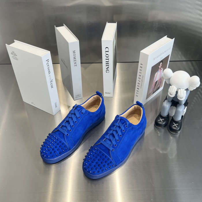 Ch**an louboutin l**is junior spikes